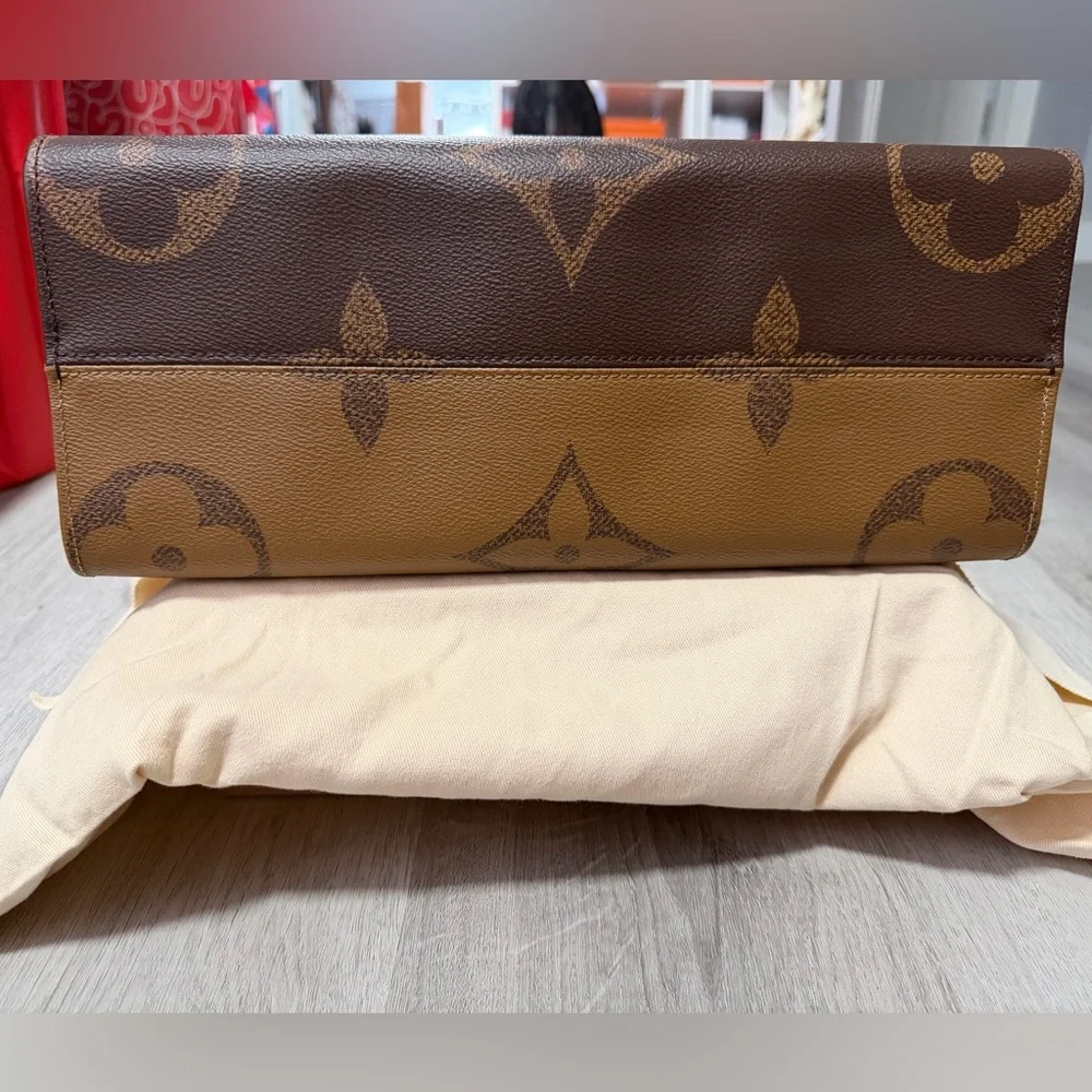 Louis Vuitton onthego MM revese monogram